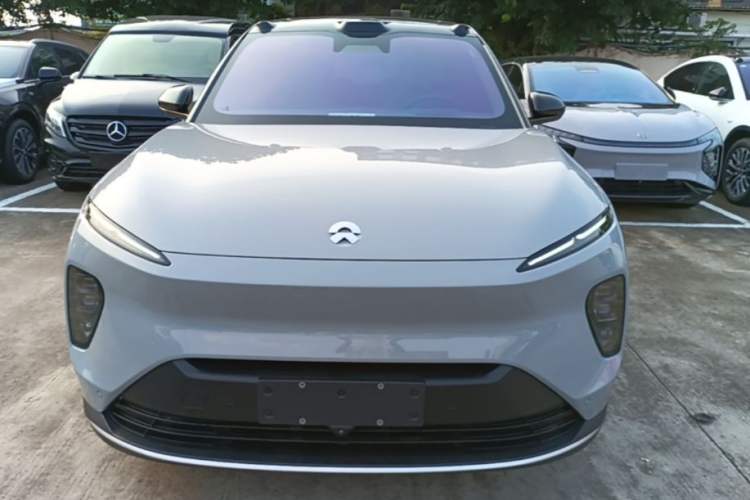 Used Nio ES8 2024 75 kWh Front