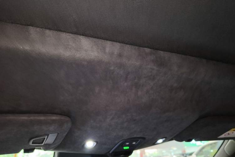 Used Nio ES8 2024 75 kWh Headliner