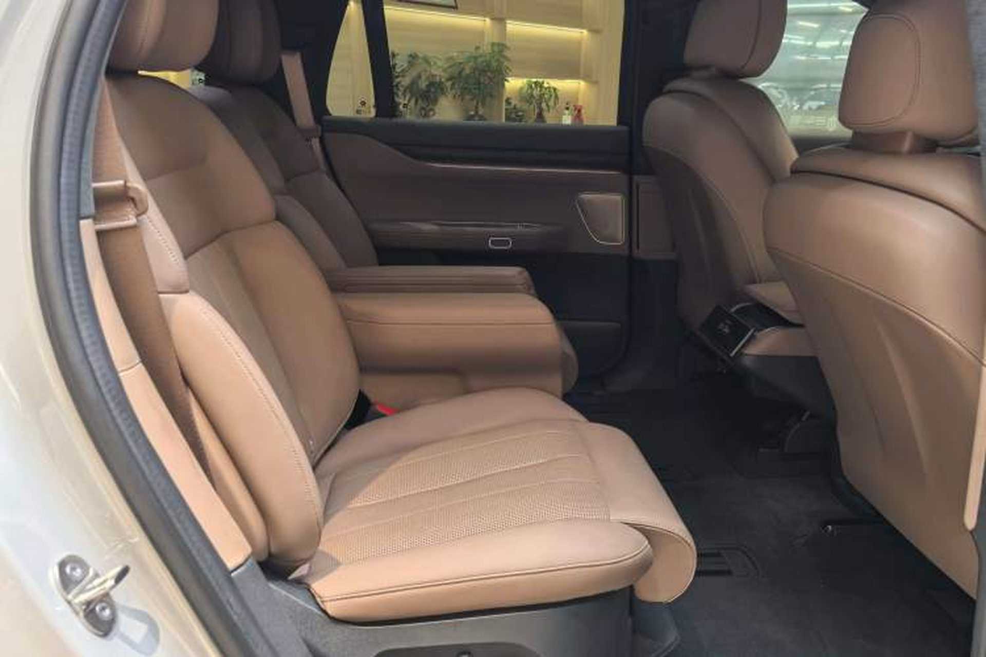 Used Nio ES8 2024 75 kWh Interior 2