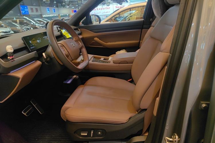 Used Nio ES8 2024 100kWh Signature Edition Left Front Seat