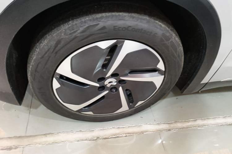 Used Nio ES8 2024 75 kWh Left Front Wheel Hub