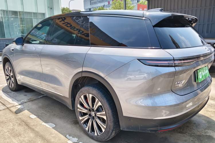 Used Nio ES8 2024 75 kWh Rear Left 45 Deg
