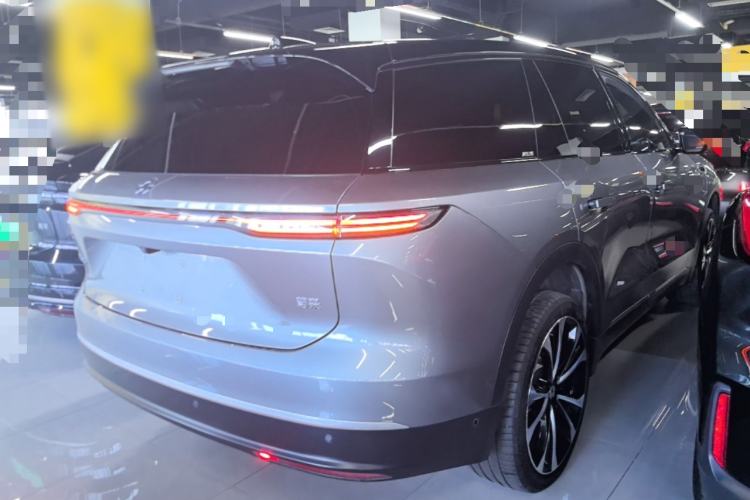 Used Nio ES8 2024 100kWh Signature Edition Rear Right 45 Deg