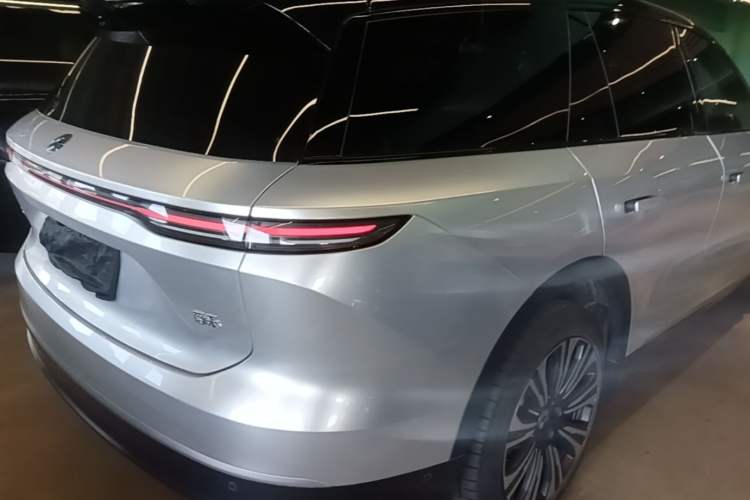 Used Nio ES8 2024 75 kWh Rear Right 45 Deg