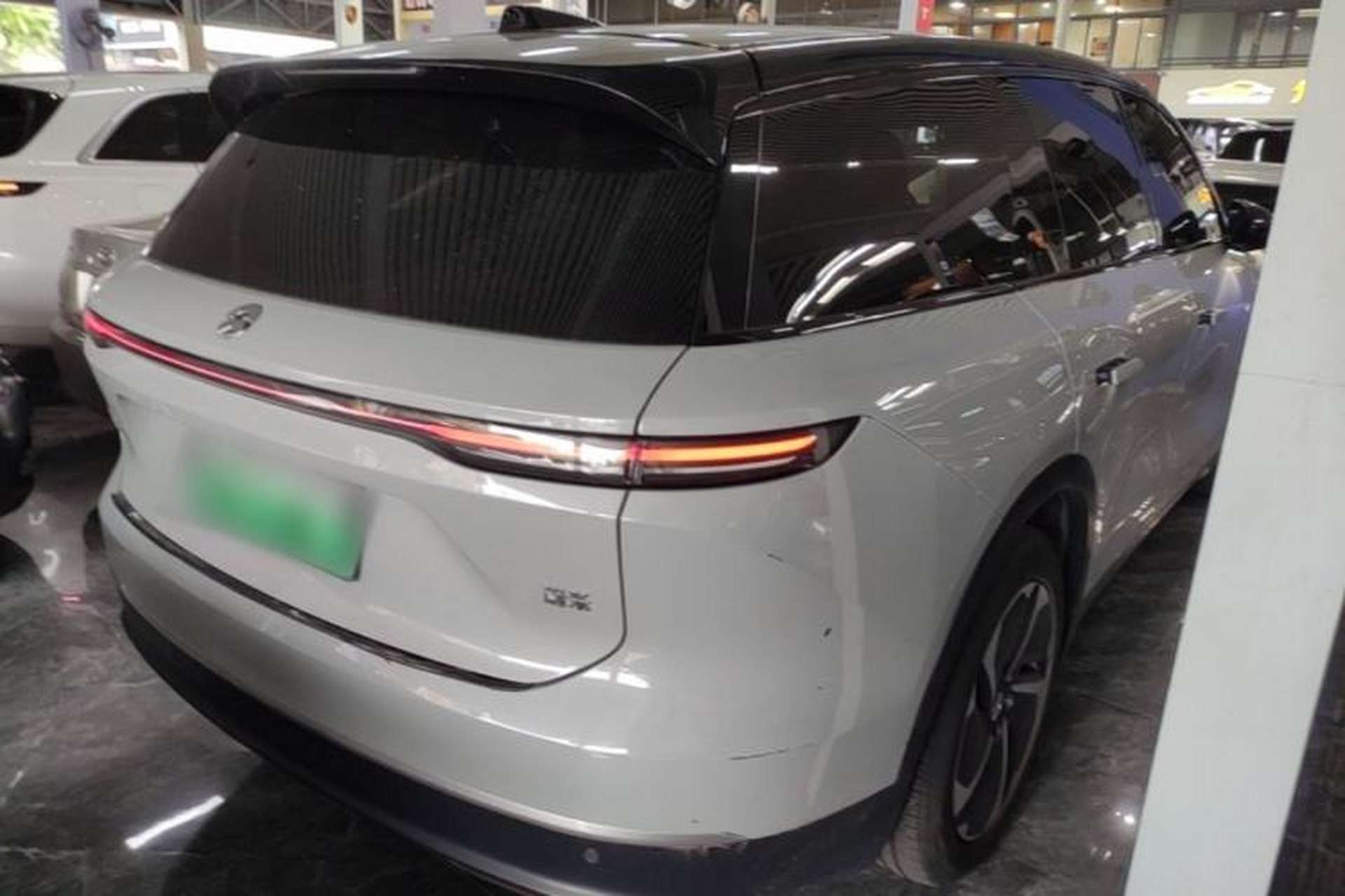 Used Nio ES8 2024 75 kWh Rear Right 45 Deg