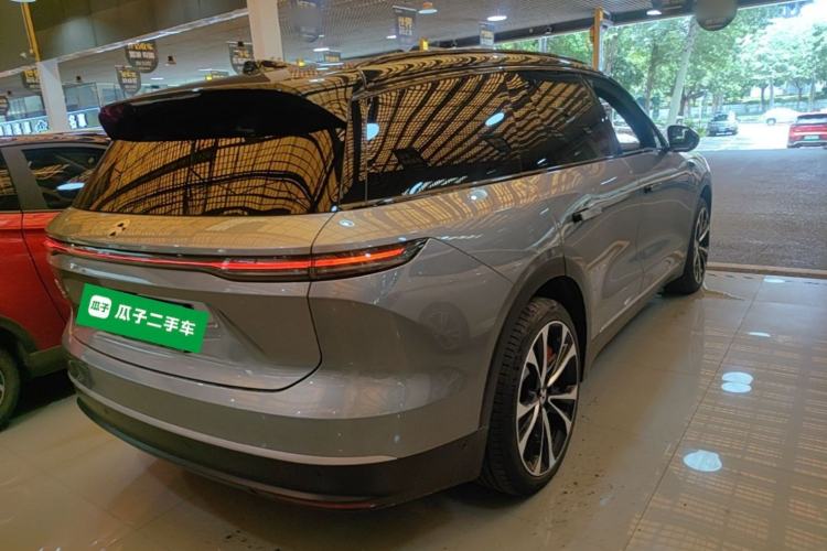 Used Nio ES8 2024 100kWh Signature Edition Rear Right 45 Deg