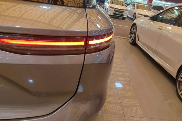 Used Nio ES8 2024 100kWh Signature Edition Right Rear Taillight
