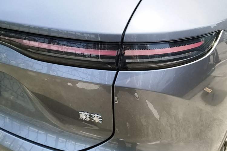 Used Nio ES8 2024 75 kWh Right Rear Taillight