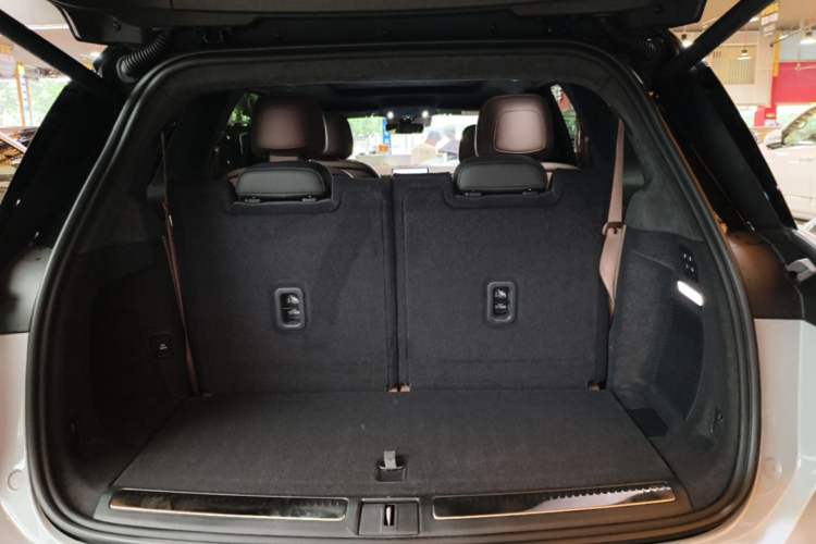 Used Nio ES8 2024 75 kWh Trunk