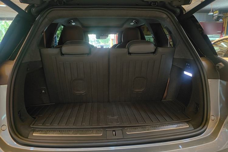 Used Nio ES8 2024 100kWh Signature Edition Trunk