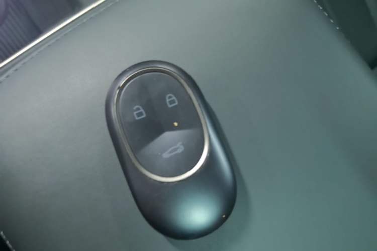 Used Nio ES8 2024 100kWh Signature Edition Vehicle Key