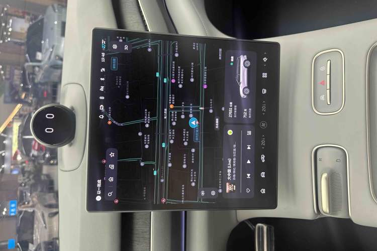 Used Nio ES8 2024 75 kWh Audio And AC Panel