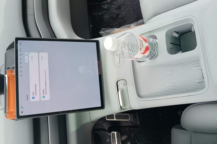 Used Nio ES8 2024 100kWh Audio And AC Panel