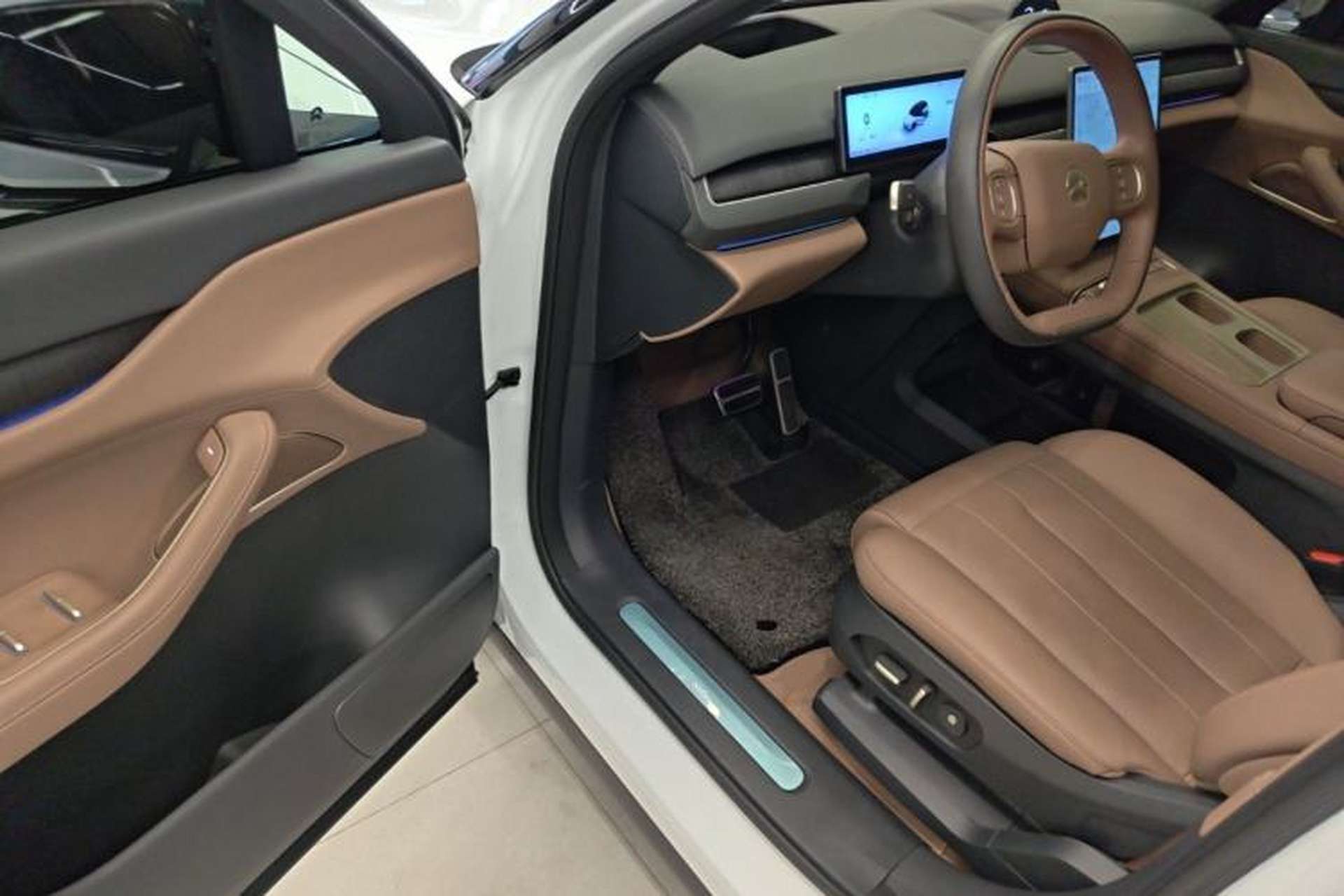 Used Nio ES8 2024 100kWh Driver Seat