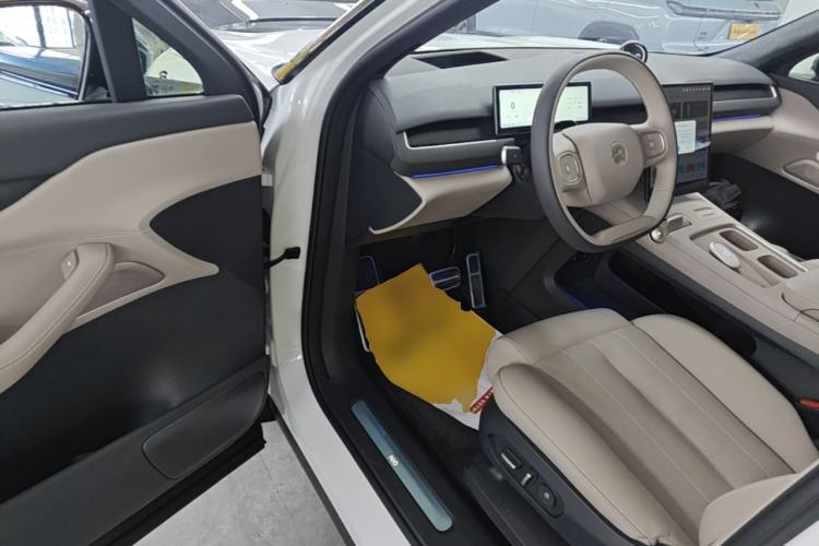 Used Nio ES8 2024 75 kWh Driver Seat