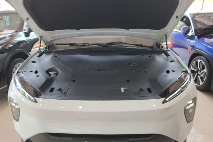 Used Nio ES8 2024 75 kWh Engine Bay
