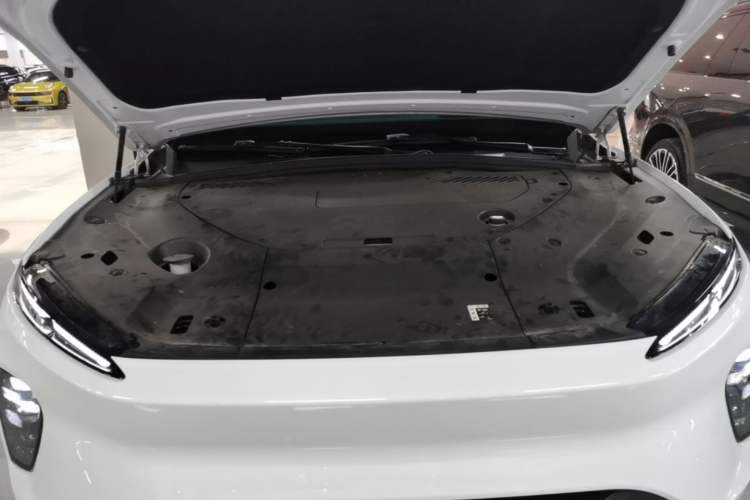 Used Nio ES8 2024 75 kWh Engine Bay