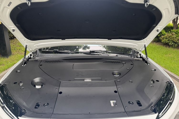 Used Nio ES8 2024 100kWh Engine Bay