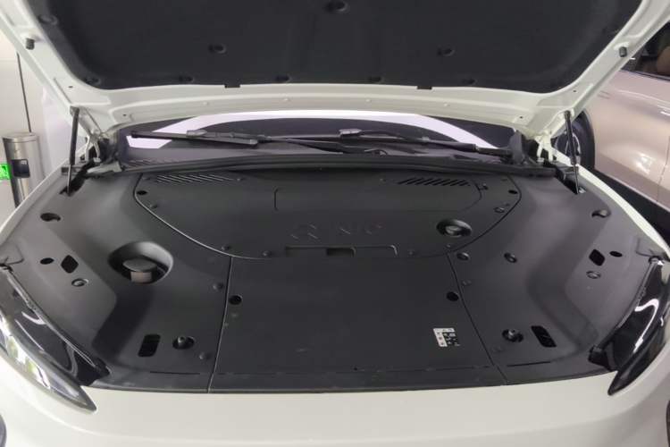 Used Nio ES8 2024 75 kWh Engine Bay