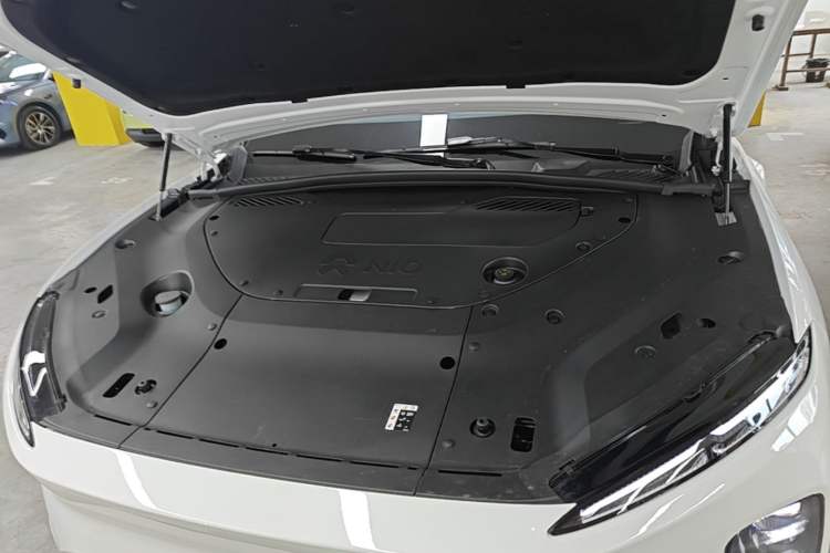 Used Nio ES8 2024 75 kWh Engine Bay