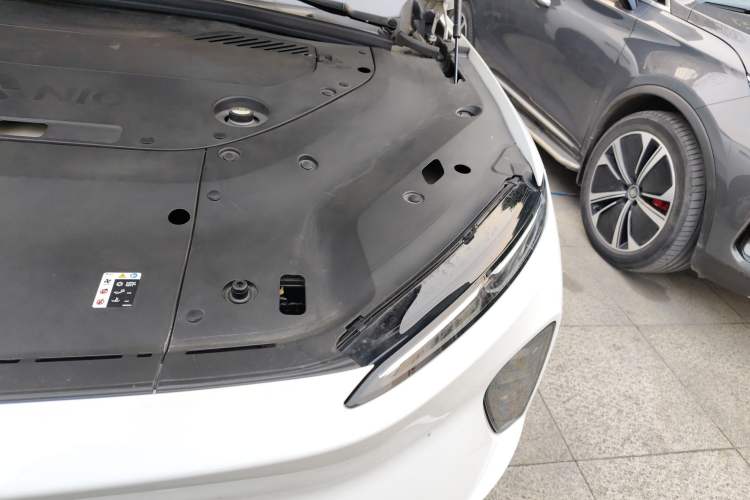 Used Nio ES8 2024 75 kWh Engine Bay Left