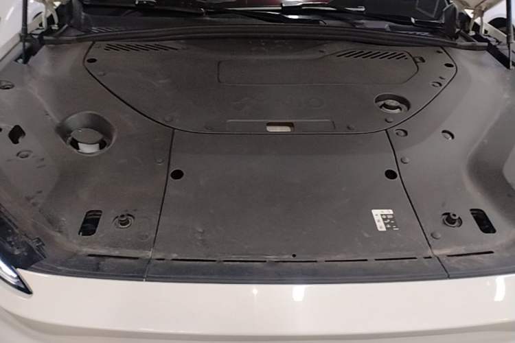 Used Nio ES8 2024 75 kWh Engine Bay