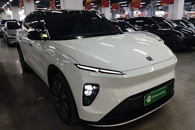 Used Nio ES8 2024 75 kWh Exterior 1