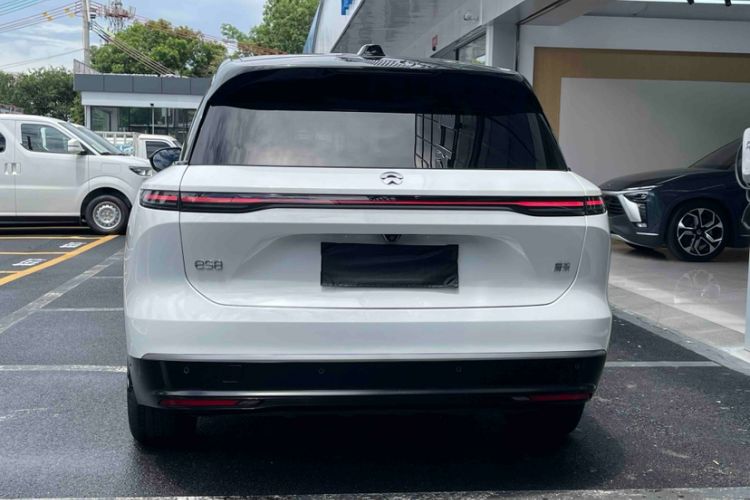 Used Nio ES8 2024 75 kWh Exterior 11
