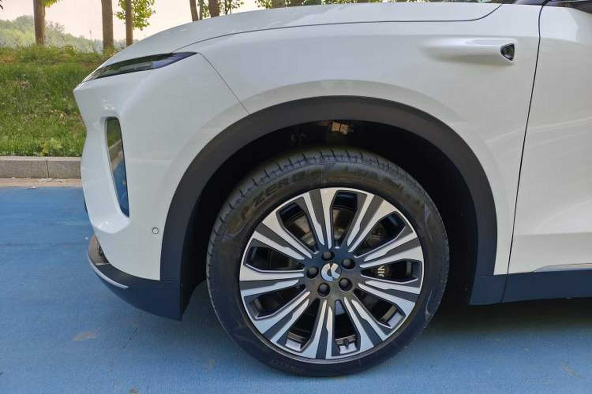 Used Nio ES8 2024 75 kWh Exterior 2
