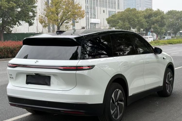 Used Nio ES8 2024 75 kWh Executive Edition Exterior 3