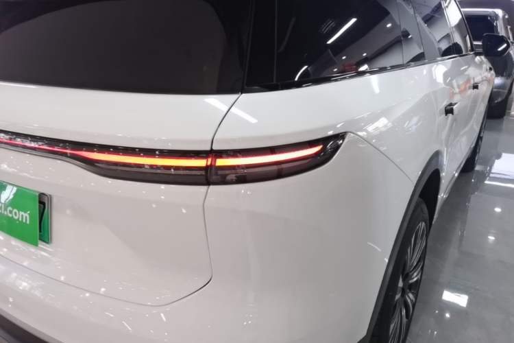 Used Nio ES8 2024 75 kWh Exterior 3