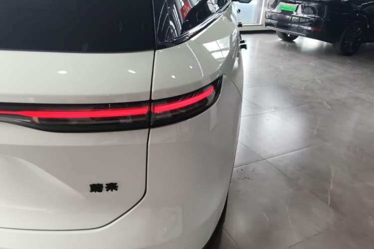 Used Nio ES8 2024 75 kWh Exterior 3