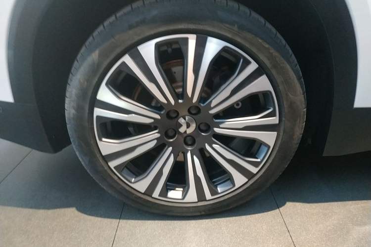 Used Nio ES8 2024 75 kWh Exterior 5