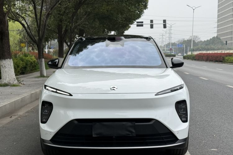 Used Nio ES8 2024 75 kWh Executive Edition Exterior 5