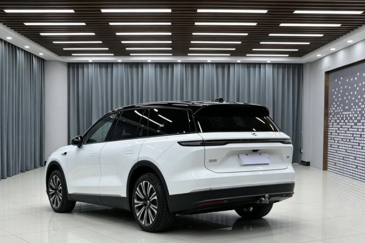 Used Nio ES8 2024 75 kWh Exterior 6