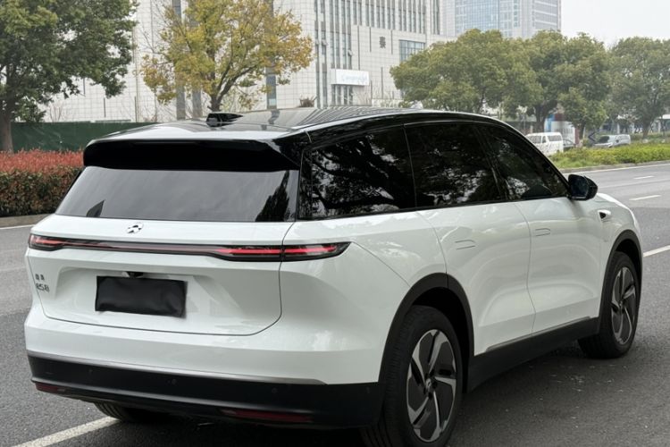 Used Nio ES8 2024 75 kWh Executive Edition Exterior 6