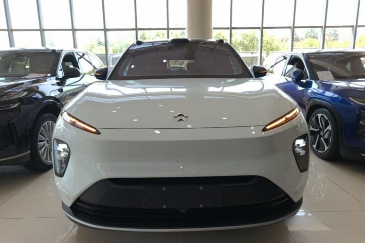 Used Nio ES8 2024 75 kWh Front