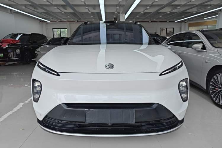 Used Nio ES8 2024 75 kWh Executive Edition Front