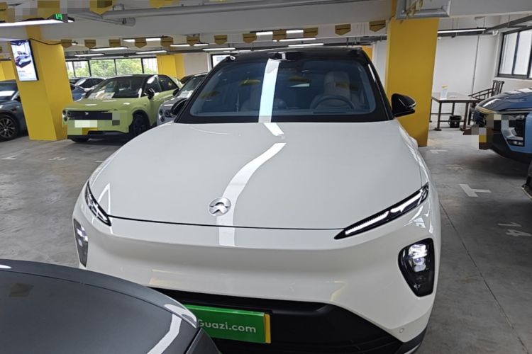 Used Nio ES8 2024 75 kWh Front