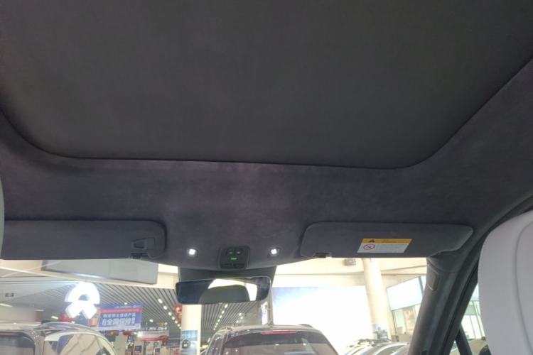 Used Nio ES8 2024 75 kWh Headliner