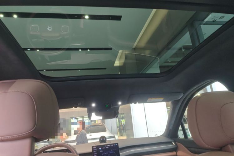 Used Nio ES8 2024 75 kWh Headliner