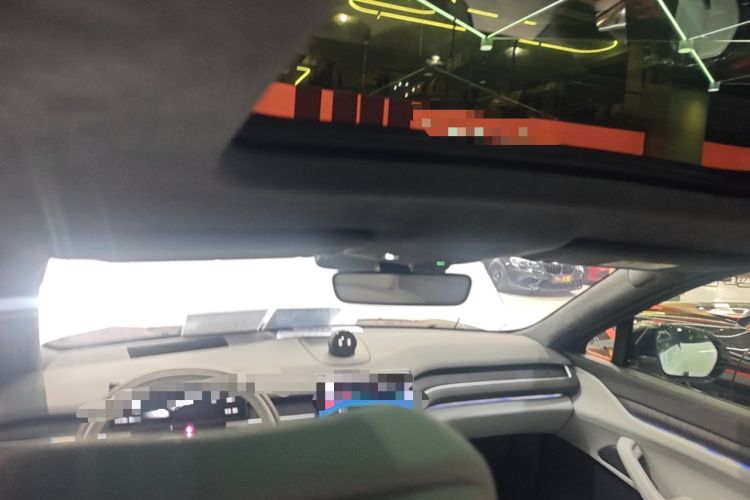 Used Nio ES8 2024 75 kWh Headliner
