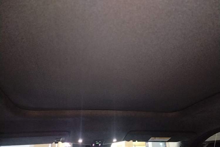 Used Nio ES8 2024 75 kWh Headliner