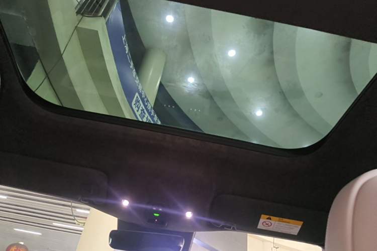 Used Nio ES8 2024 75 kWh Headliner