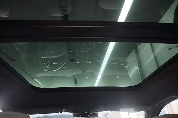 Used Nio ES8 2024 75 kWh Headliner