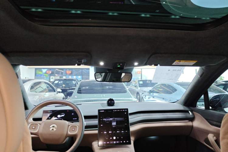 Used Nio ES8 2024 100kWh Headliner