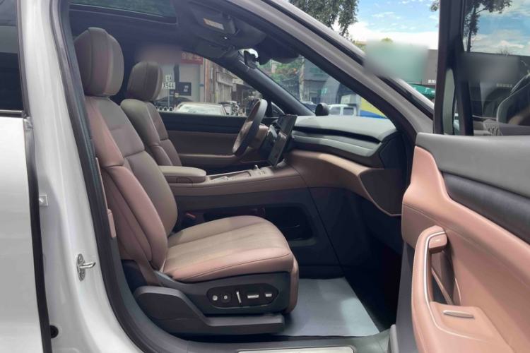 Used Nio ES8 2024 75 kWh Interior 2