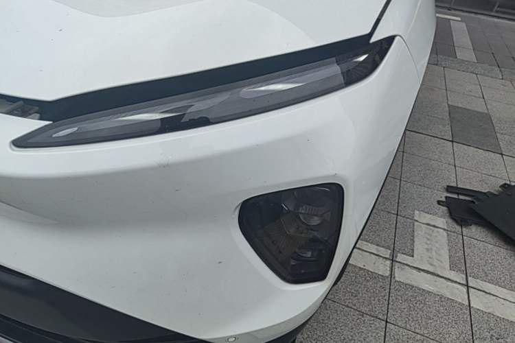 Used Nio ES8 2024 75 kWh Left Front Headlight