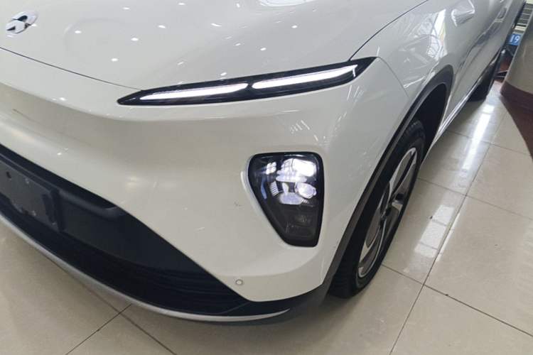 Used Nio ES8 2024 75 kWh Left Front Headlight