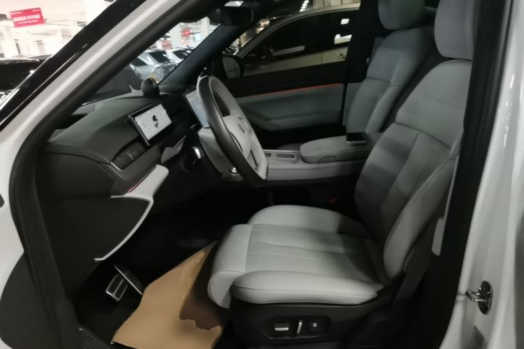 Used Nio ES8 2024 75 kWh Left Front Seat